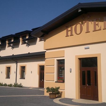 Hotel Diament - Zajazd U Przemka Zgierz Exterior photo